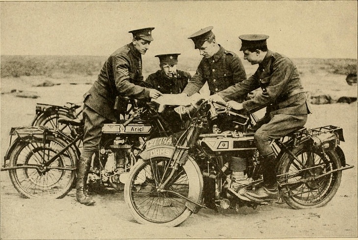 Motocicletas en la Primera Guerra Mundial, servicio de exploradores