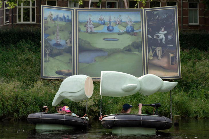 Desfile En El Agua Celebra El Arte De Hieronymus Bosch, arte