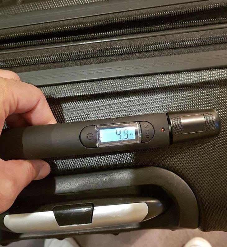 Invenciones inteligentes, medidor de peso incorporado en la maleta