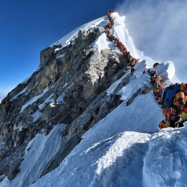 Fotos asombrosas en la cola de la cumbre del Everest