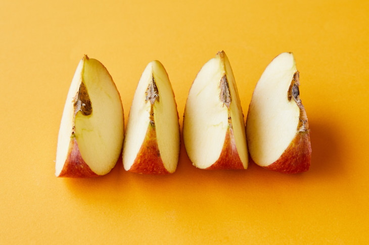 Mitos sobre el estreñimiento manzanas