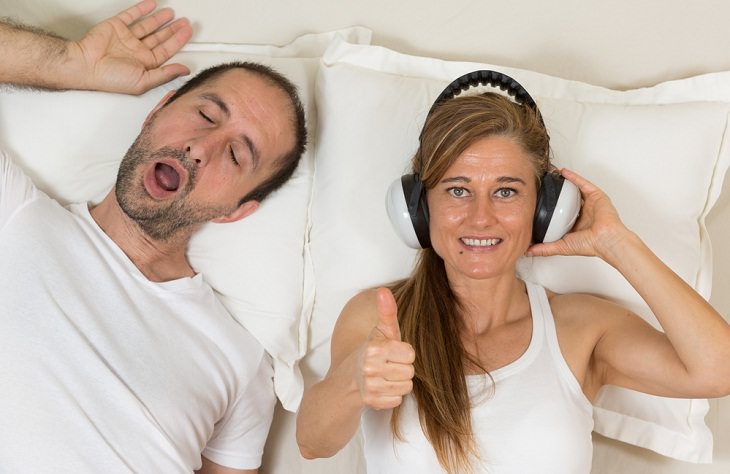 Sleeping with a Snorer, Sleep Headphones