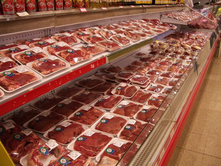 Consejos para comprar carne Pasillo de la carne envasada en el supermercado