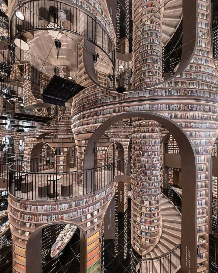 Maravillas arquitectónicas, librería 