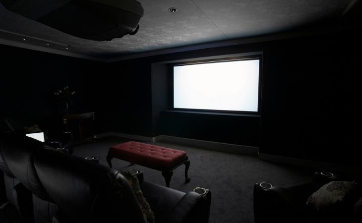 Evita estas renovaciones en el hogar - cine en casa 
