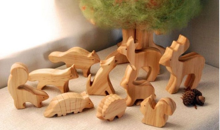 Piezas de madera, animales