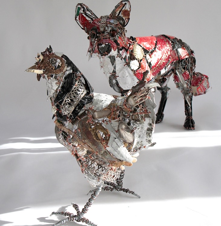  Esculturas De Animales, El zorro y la gallina
