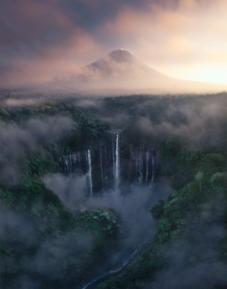 Cascada Tumpak Sewu, Indonesia por Tony Wang
