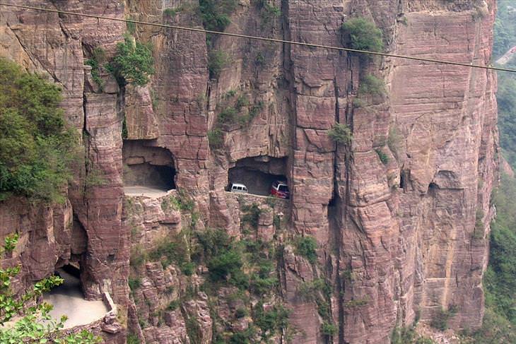 Carreteras Peligrosas, Túnel de Guoliang, China