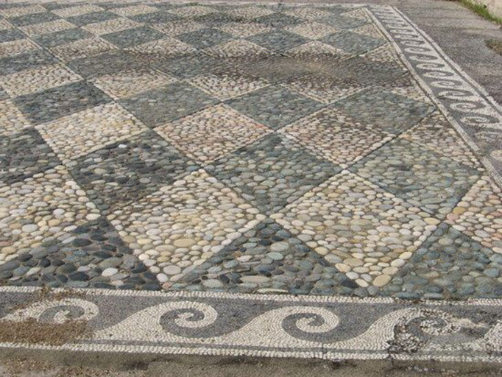 mosaico con guijarros