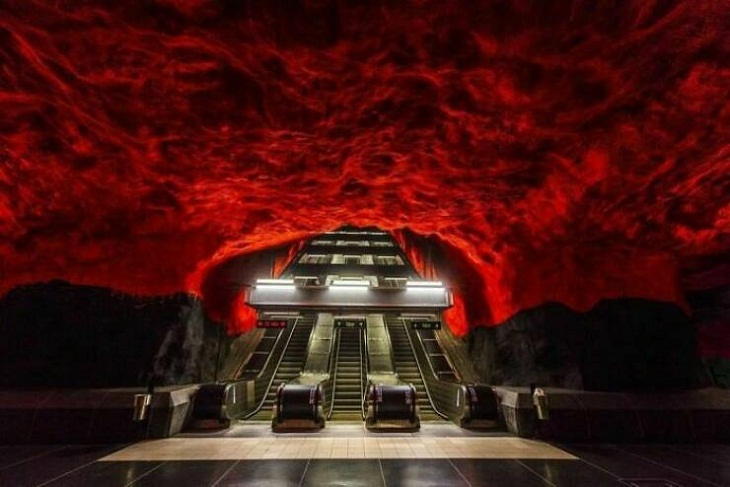 Estación de metro Solna centrum, Estocolmo, Suecia.