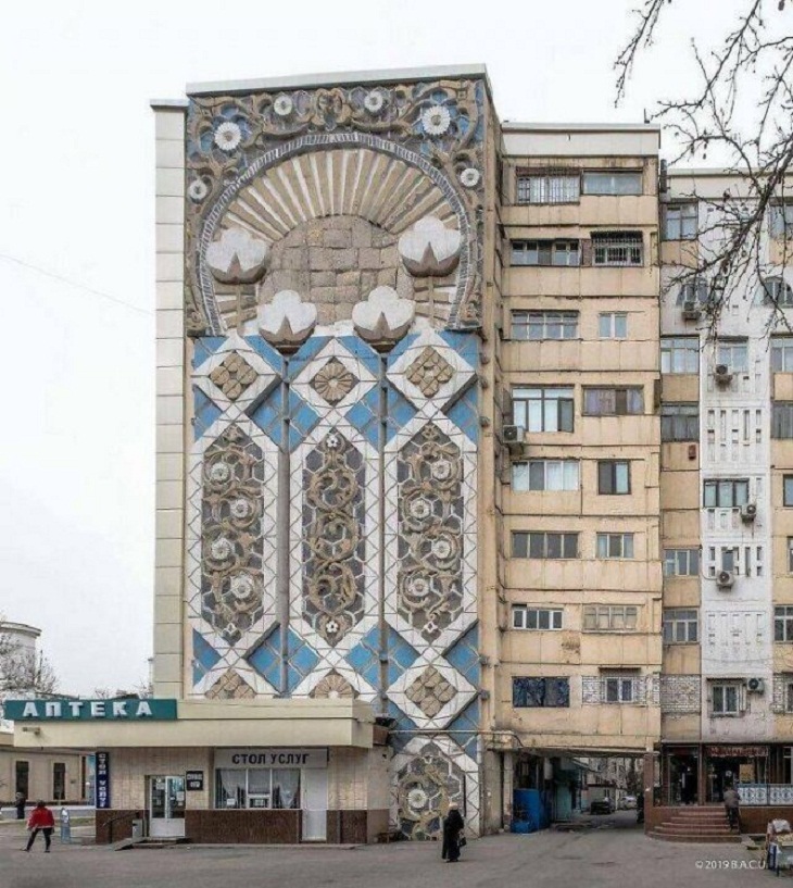 Edificios Extraños, Edificio de viviendas en la calle Bobur, Tashkent, Uzbekistán