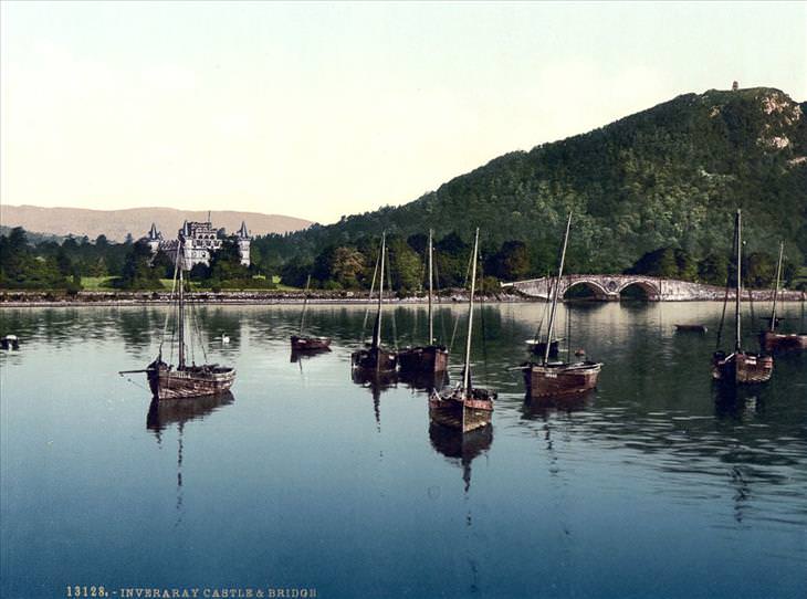 Postales De Escocia de 1890, Castillo de Inveraray, a orillas del lago Fyne