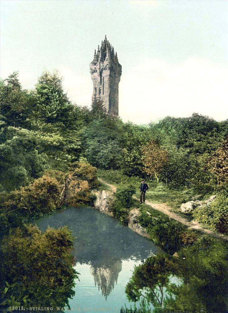 Postales De Escocia de 1890, Monumento a Wallace en Abbey Craig cerca de Stirling, un monumento a Sir William Wallace