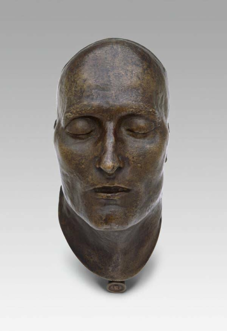 Fotos De La Historia, máscara mortuoria de bronce hecha con el rostro de Napoleón Bonaparte