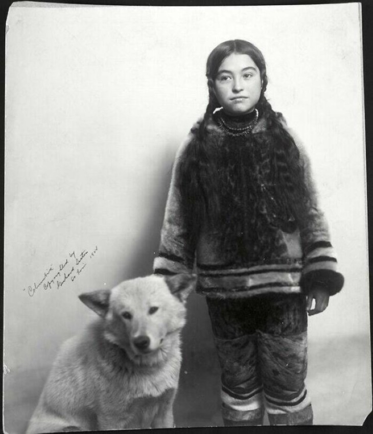 Fotos Históricas, "Retrato de niña inuit, Nancy, Columbia (1904)"