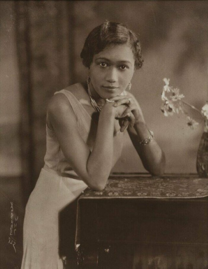 Fotos Históricas, "Retrato de una mujer de James Van Der Zee (1932)"
