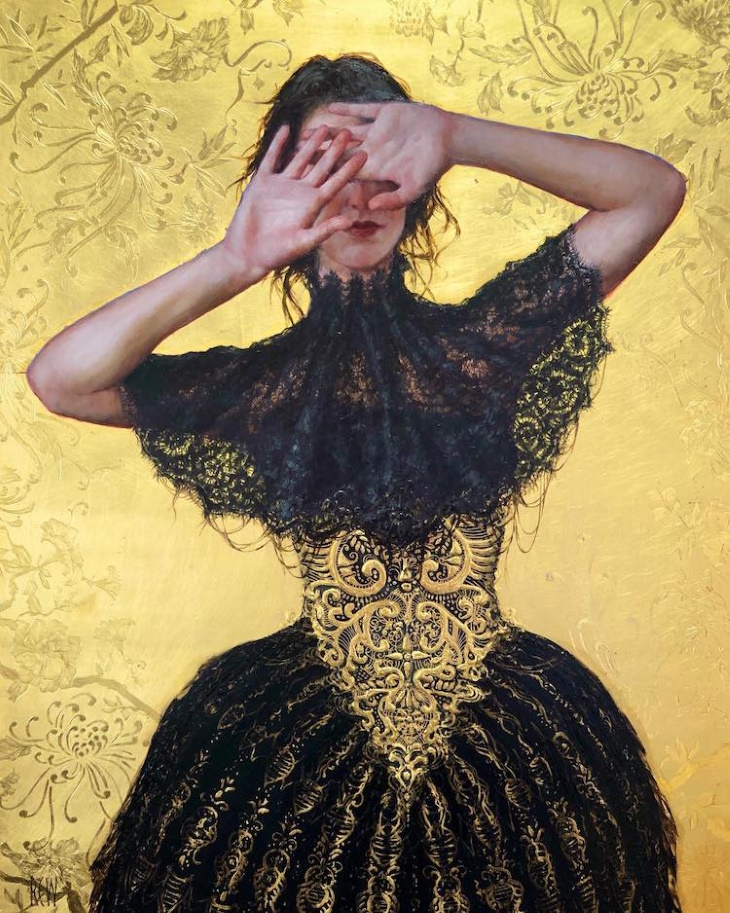 Retratos En Oro De Stephanie Rew, mujer con corset dorado