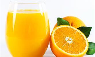 Lo que la rutina matutina revela sobre la personalidad: jugo de naranja