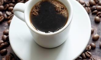 Lo que la rutina matutina revela sobre la personalidad: el café