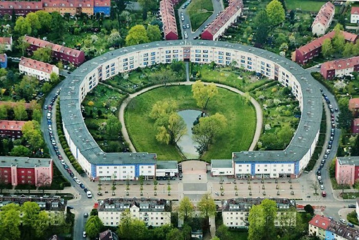 Diseños Urbanos, Edificio de apartamentos con un parque en el centro, Berlín