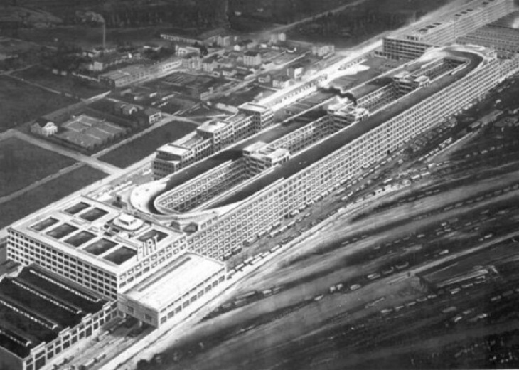 Pista de carreras se construyó en el techo de una fábrica de Fiat que se inauguró en el distrito Ligotto de Turín en 1923