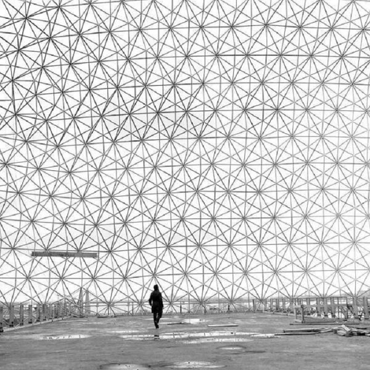 Antiguo pabellón de Estados Unidos en la Expo 67. Arquitecto: Buckminster Fuller