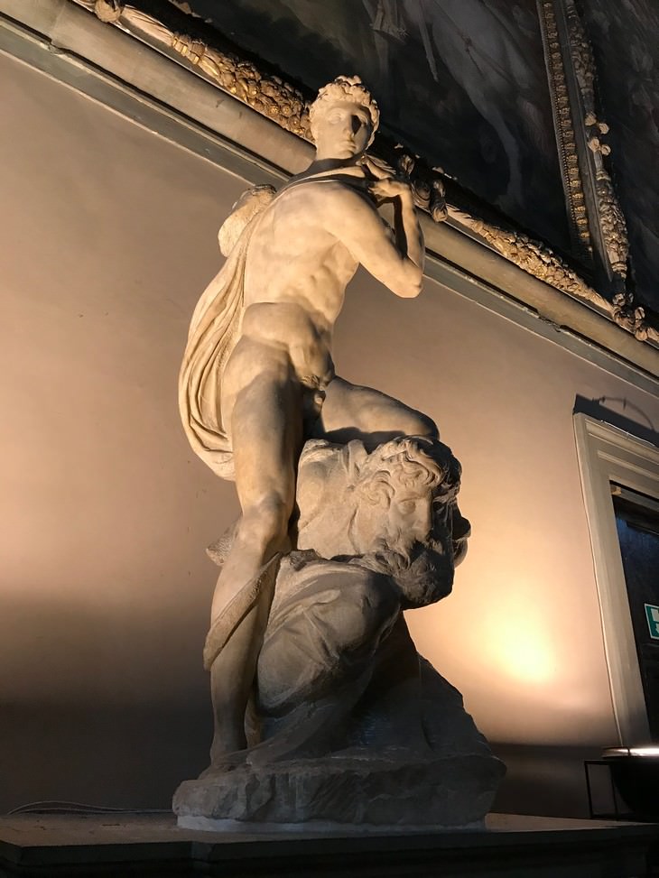 Esculturas De Miguel Ángel, El Genio de la Victoria