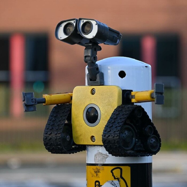 Arte Callejero De Frankey, robot pequeño