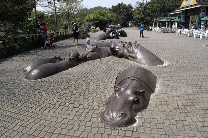 Esculturas De Animales De Todo El Mundo,  "Estatuas de hipopótamos" del zoológico de Muzha - Zoológico de Taipei, Taiwán
