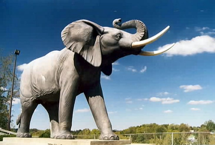 Esculturas De Animales De Todo El Mundo, El elefante Jumbo, Ontario, Canadá