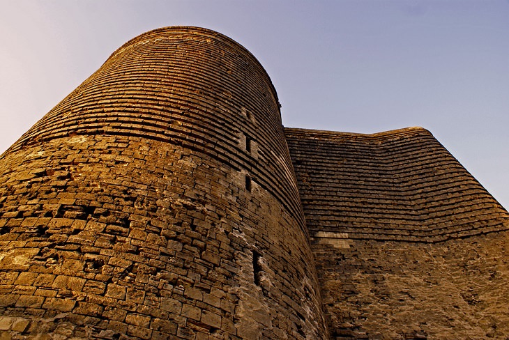 Atracciones Turísticas En Bakú, Torre de la Doncella