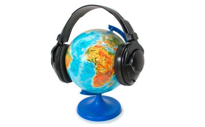 Qué planeta coincide con tu personalidad: un globo terráqueo con auriculares