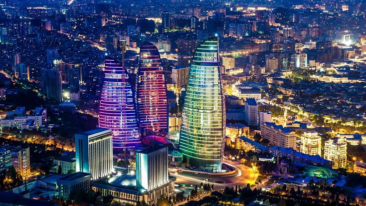Atracciones Turísticas En Bakú, Torres de llamas