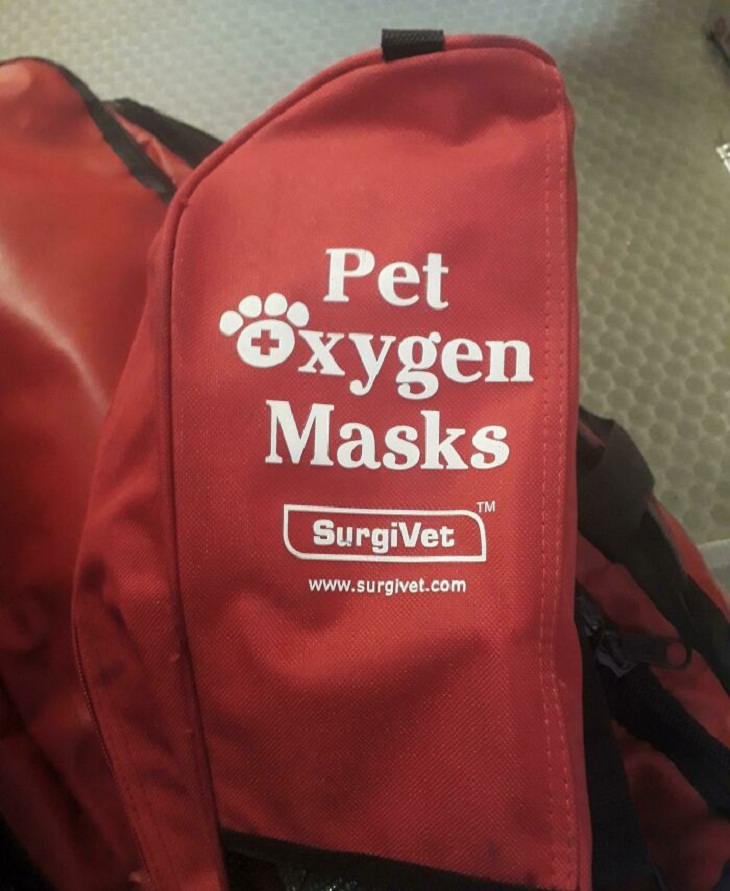 máscaras de oxígeno para mascotas