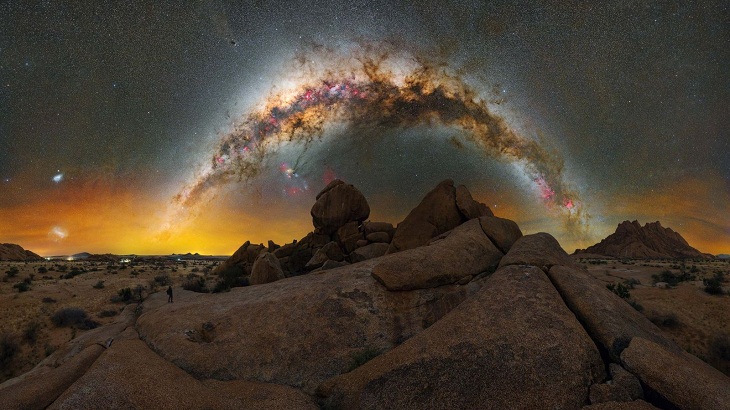Fotógrafo De La Vía Láctea Del Año, Namibia 