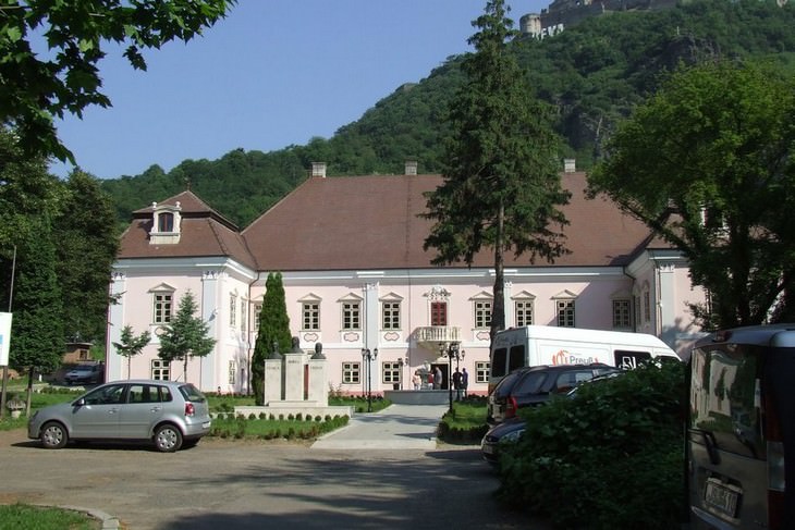 Castillo de Bethlen En Rumania