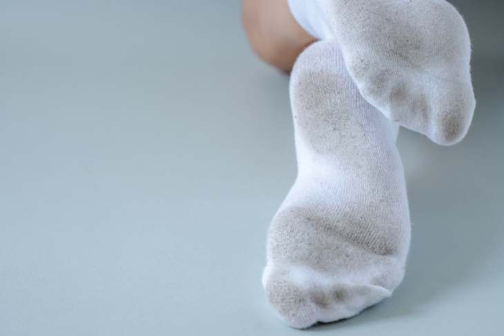 Guía Para Que Tus Calcetines Luzcan Blancos, calcetines sucios