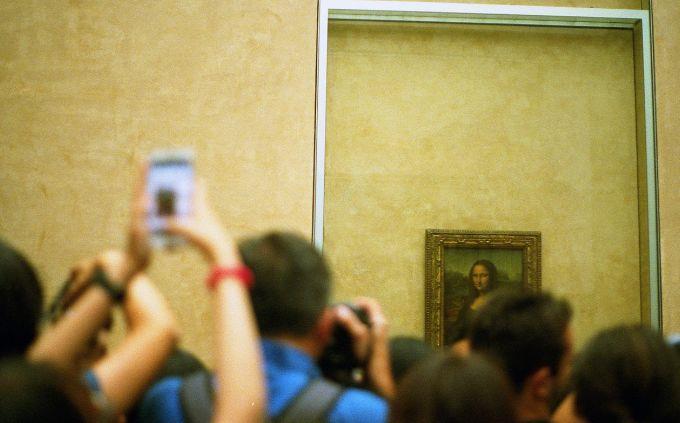 Curiosidades difíciles: La Mona Lisa en el Museo del Louvre