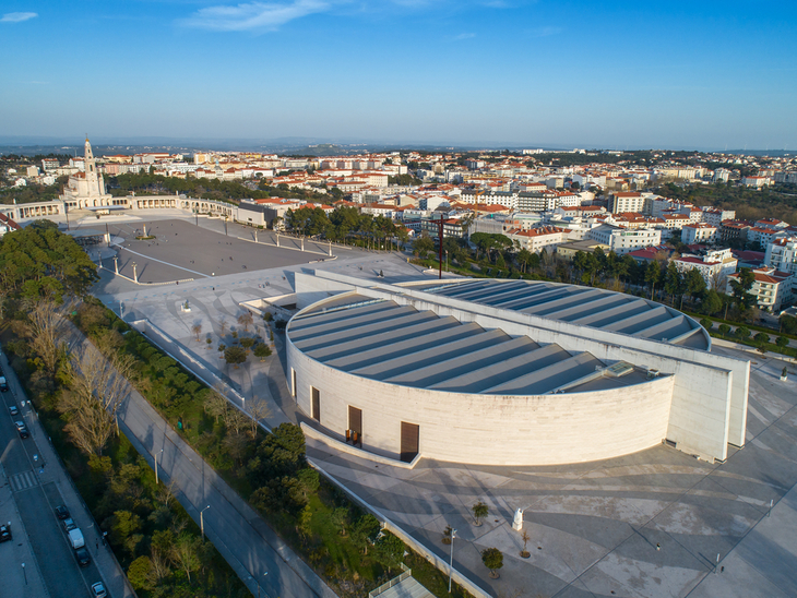 World'sBasílica de la Santísima Trinidad, Portugal