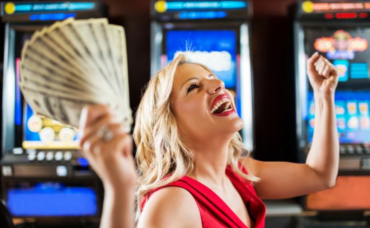 Chiste: La Rubia En El Casino