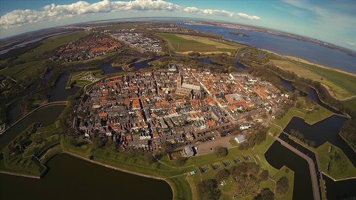 Naarden