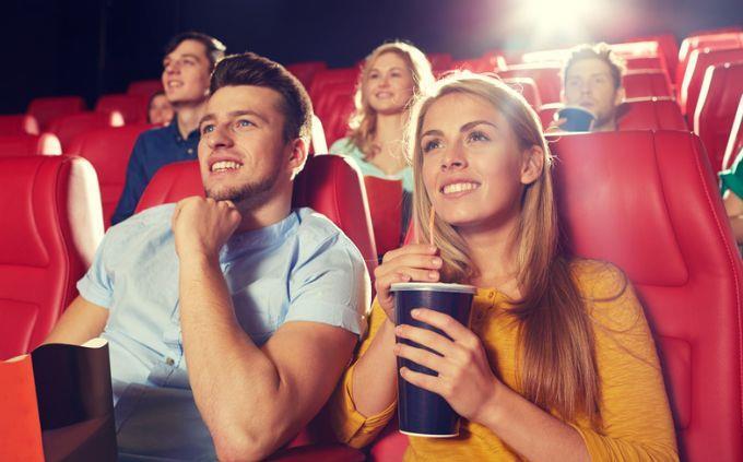 ¿En qué país se desarrolló la película? La gente está viendo la película.