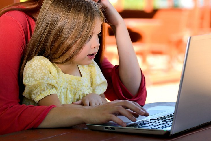 Cómo El Teléfono Inteligente Podría Dañar a Tu Hijo