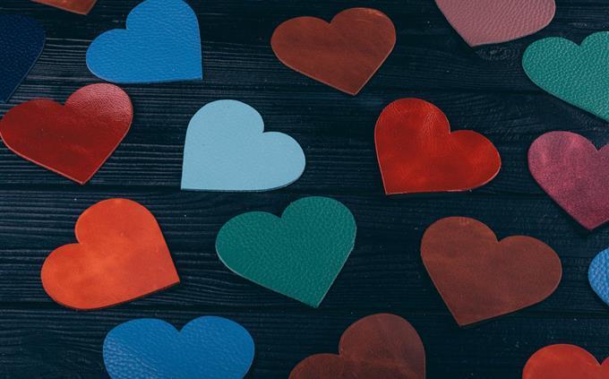 Prueba de color y necesidades de amor: corazones