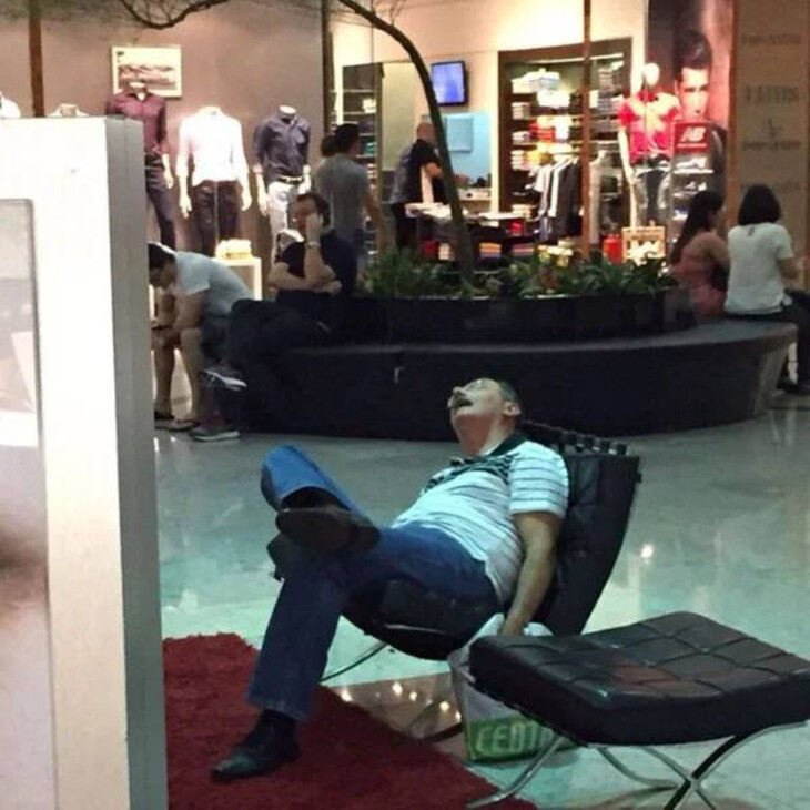 Hilarious Pics Of Men Stuck In Shopping Purgatory