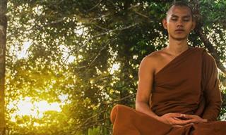 Los Cinco Rituales Del Yoga Tibetano