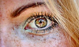 Las Sorprendentes Razones Por Las Que Tus Ojos Pueden Cambiar De Color