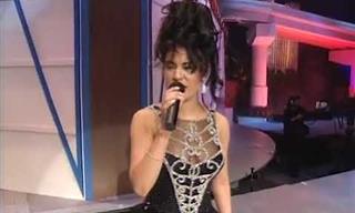Selena Quintanilla Interpretando "No Me Queda Más"
